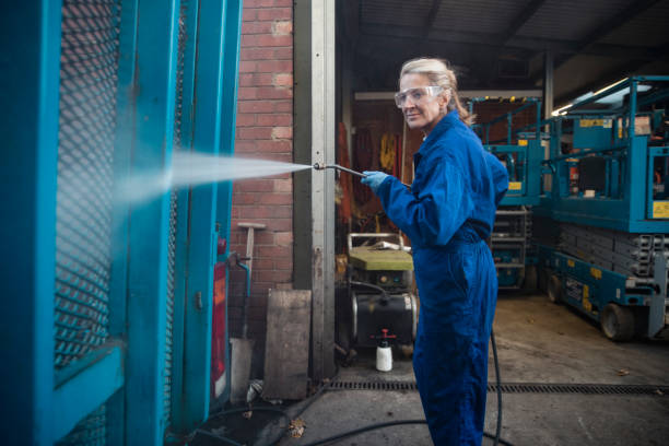 Best Rust Removal  in Independence, IA